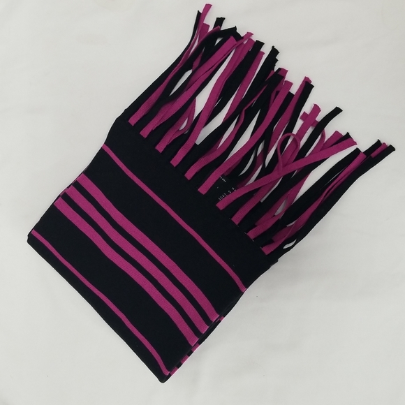 Carlisle Silk Blend Scarf with Tassels - Picture 4 of 6